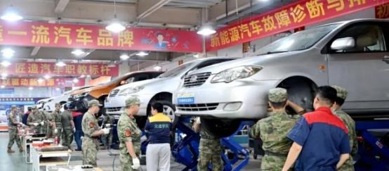 人民日报客户端丨实景实战练精兵,名师带教育尖兵!央媒关注宝山技校圆满承办深圳市民兵分队技能培训